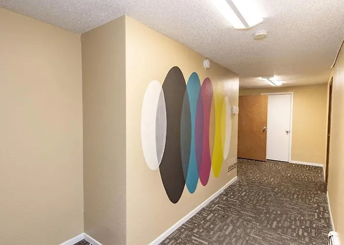 Updated 2-bedroom Near Ndsu Large Living Area * Fargo