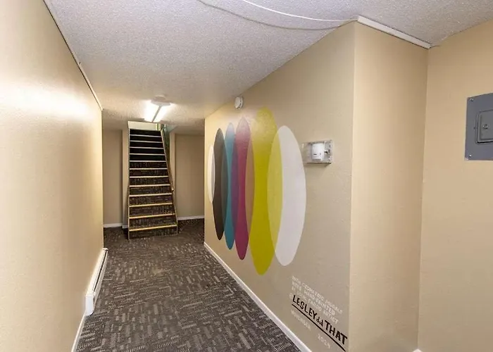 Apartment Updated 2-bedroom Near Ndsu Large Living Area *