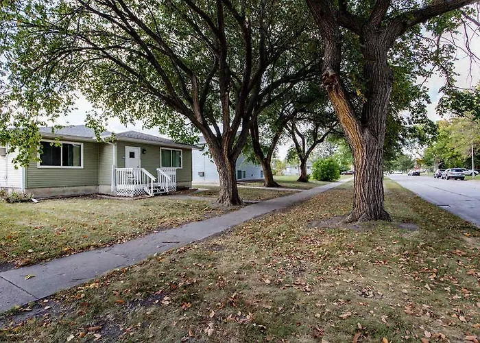 Updated 2-bedroom Near Ndsu Large Living Area Apartment Fargo